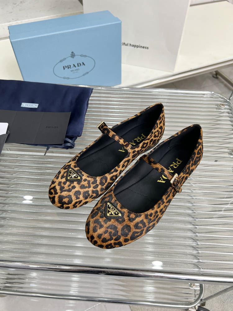 Prada flat shoes